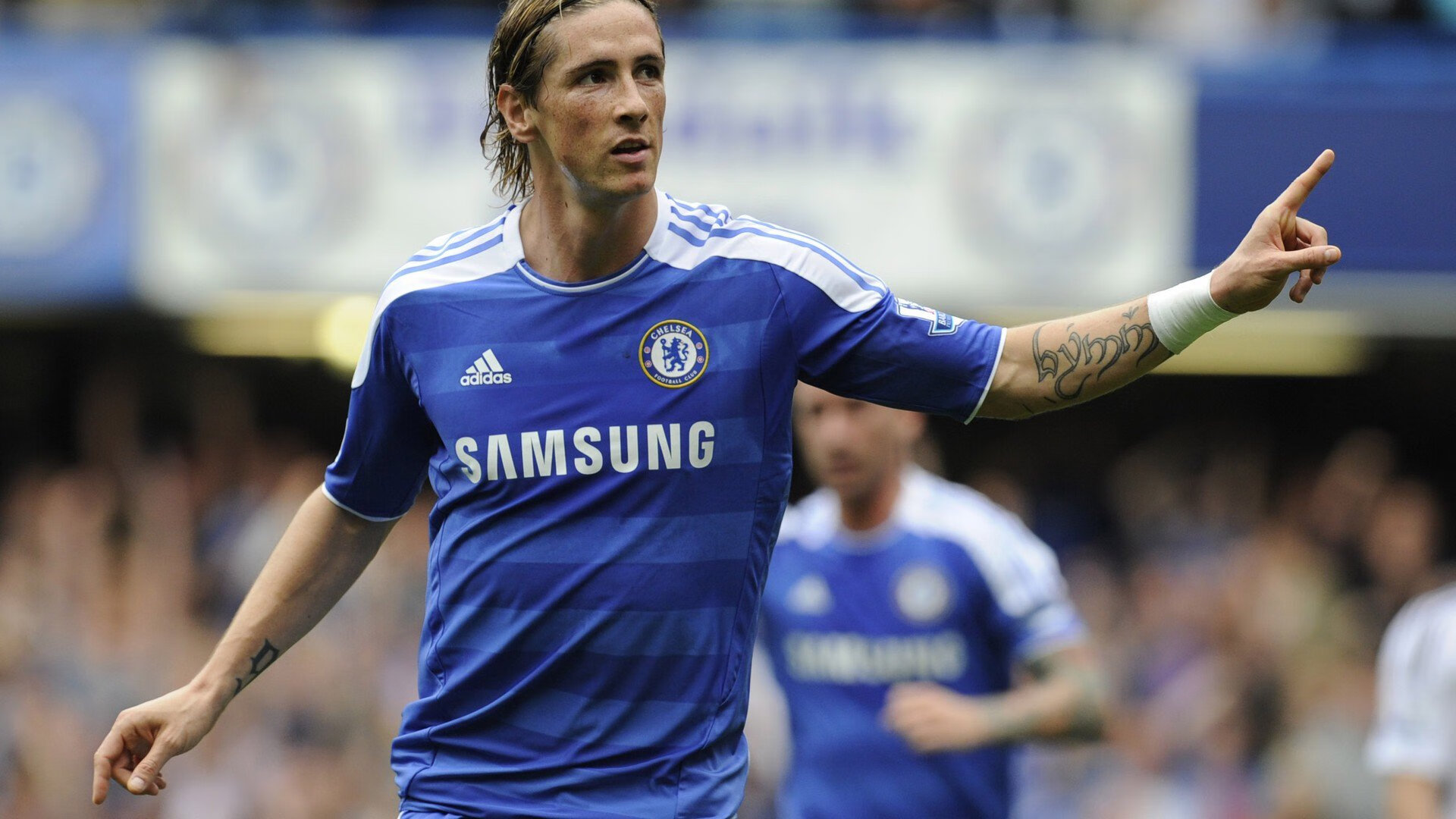 欧冠小组赛：曼联门前两点球全失 主帅无奈苦笑称“足球有时就是残酷”